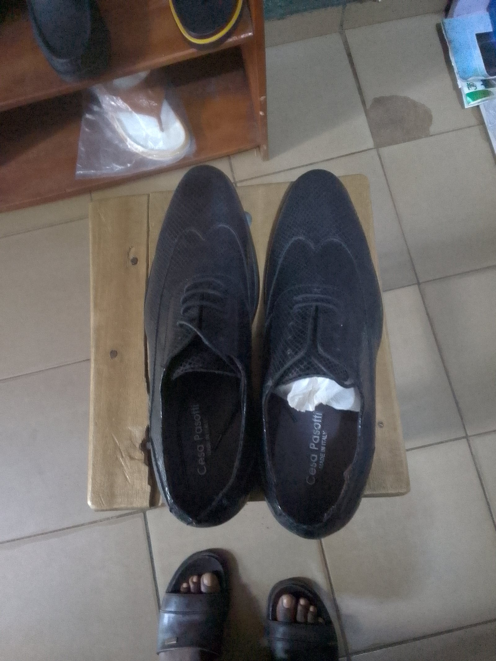 Shoe