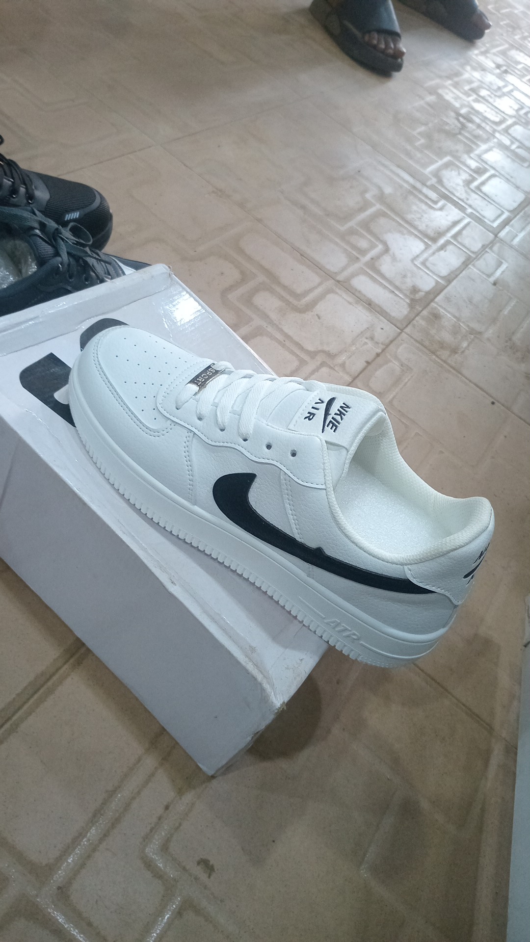 Men's shoe