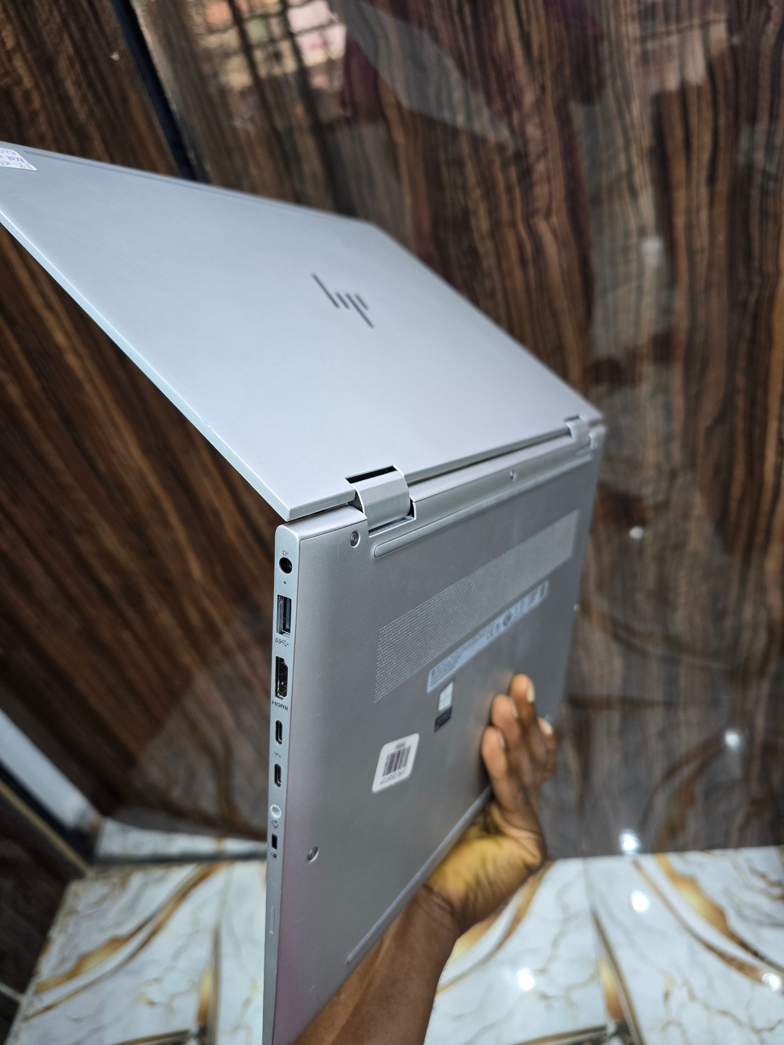 HP elitebook 830 G6